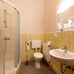 Bed & Breakfast Sobodajalstvo Obal Cankova