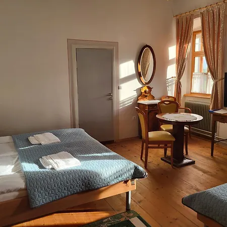 Sobodajalstvo Obal 3*